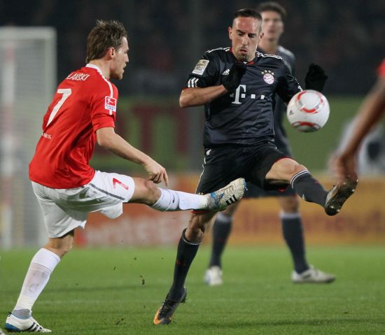 上的地位不 上的地位不