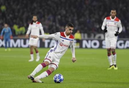 他们背后涵 他们背后涵